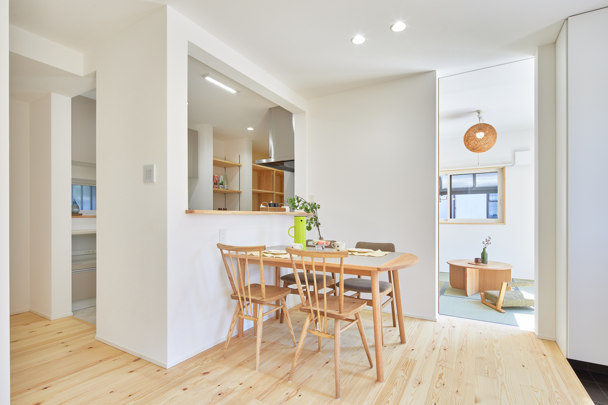 暮らしの真ん中に 光とぬくもりを