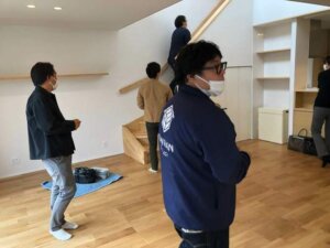 社内検査