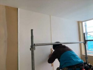クロス貼り